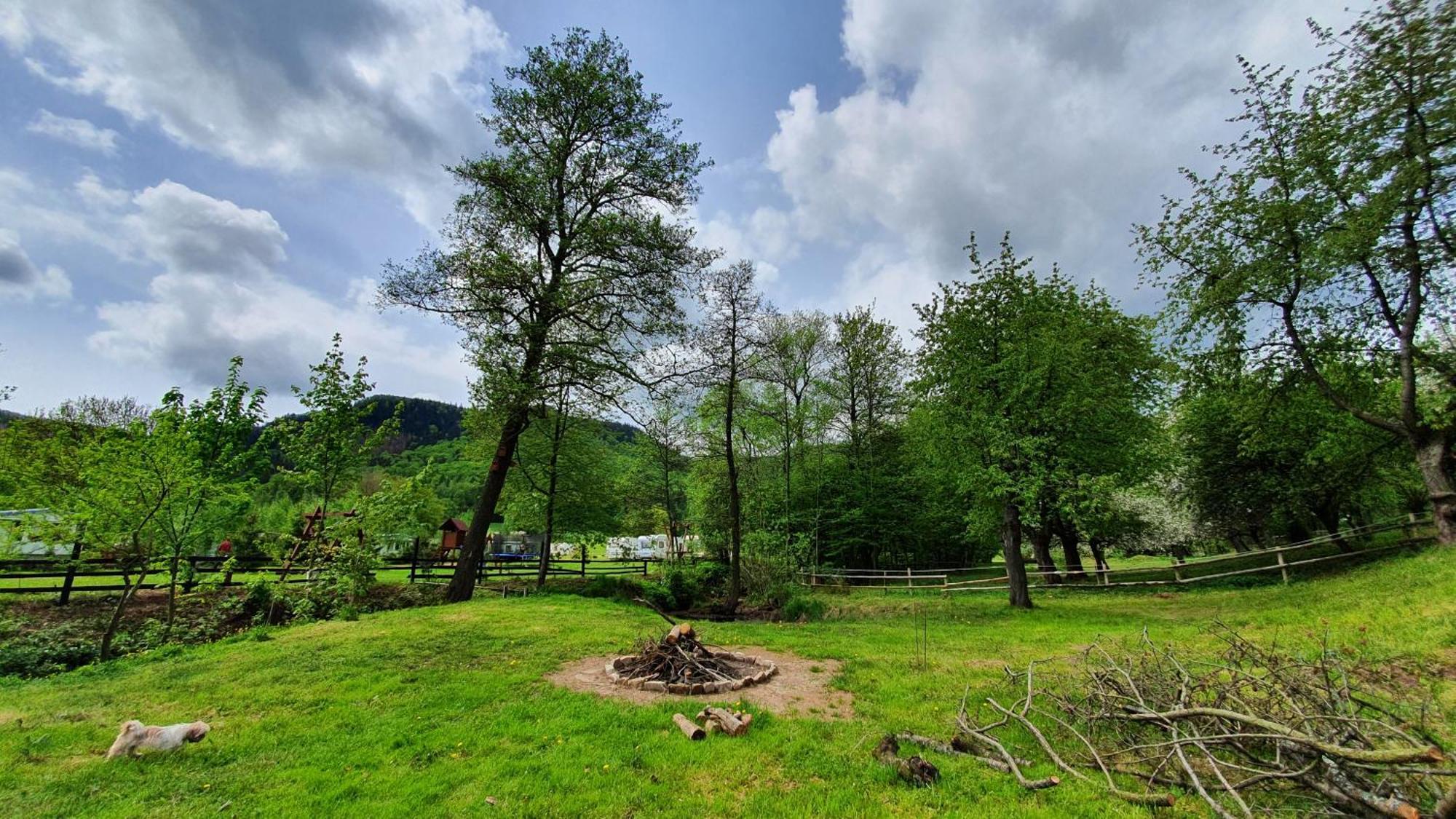 Camper Park Radków Villa Bagian luar foto